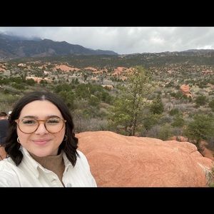 Meet your Posher, Sabrina